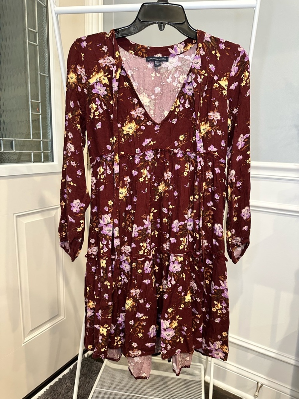 NWOT American Eagle Women’s Floral V-Neck Maroon Dress